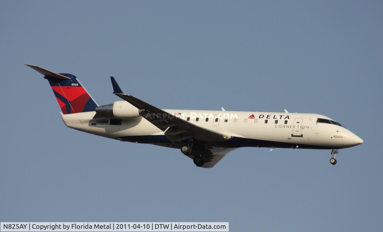 N825AY, 2005 Bombardier CRJ-200LR (CL-600-2B19) C/N 8025, Pinnacle CRJ