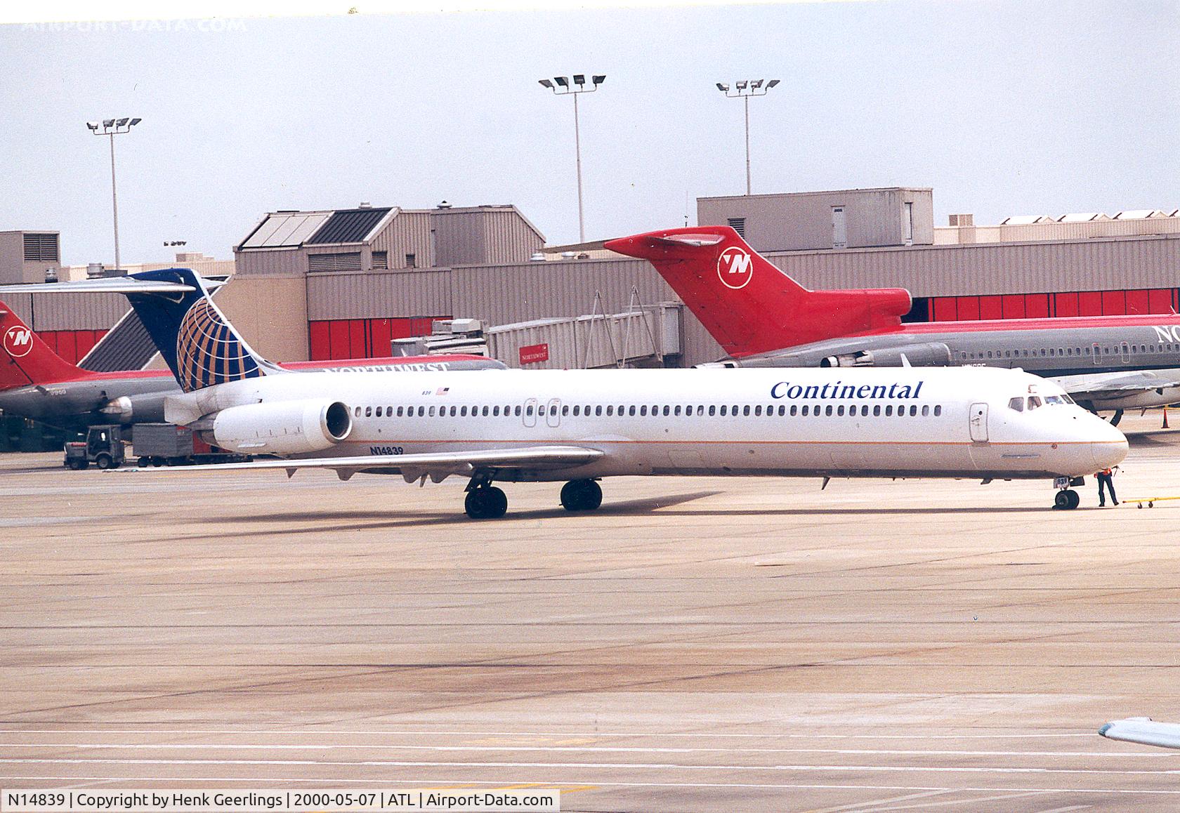 N14839, 1987 McDonnell Douglas MD-82 (DC-9-82) C/N 49635, Continental