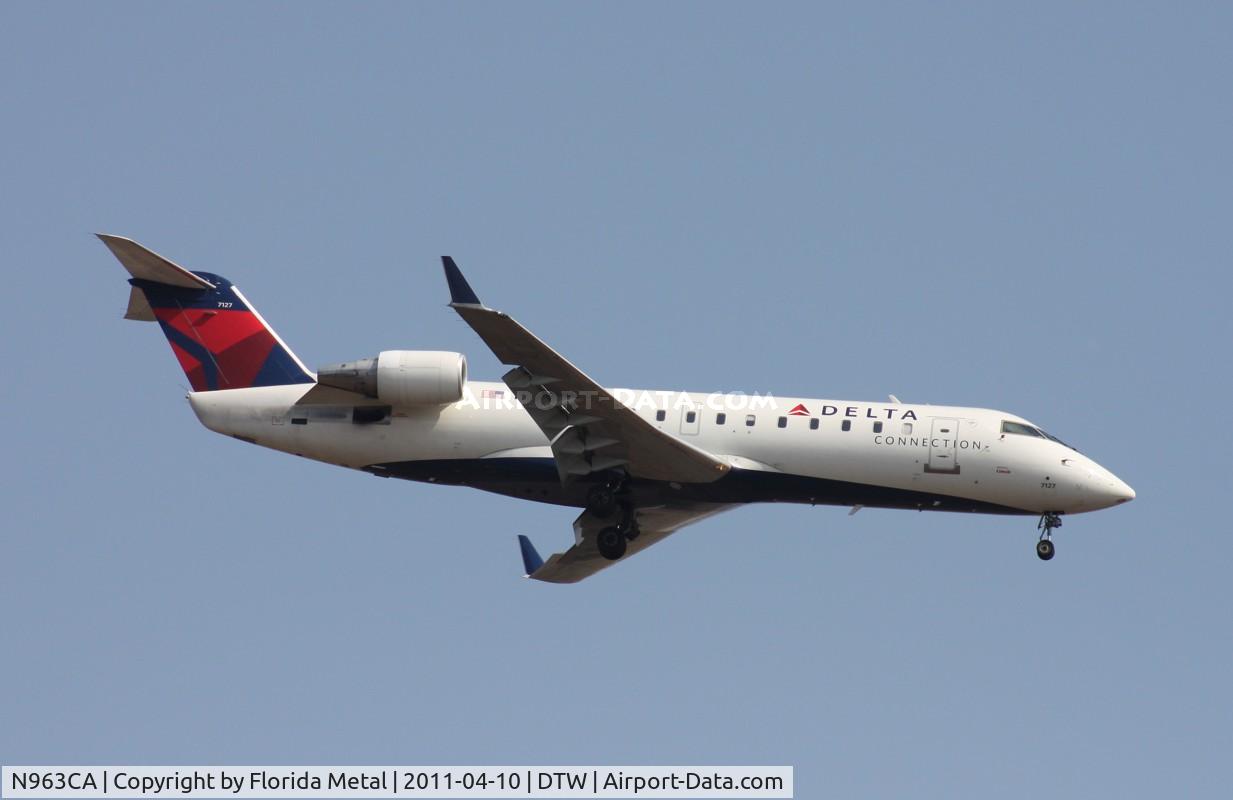 N963CA, 1996 Canadair CRJ-100ER (CL-600-2B19) C/N 7127, Comair CRJ