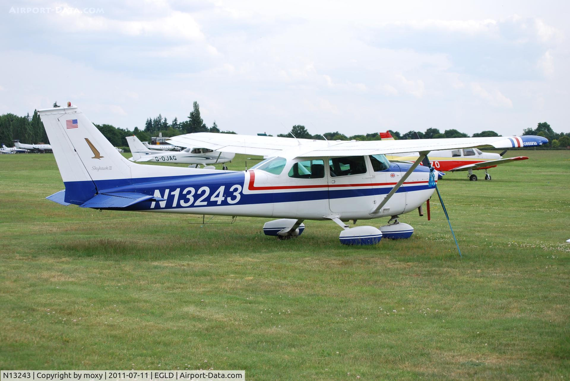 N13243, 1973 Cessna 172M C/N 17262604, Smart Cessna 172M Skyhawk visiting Denham.