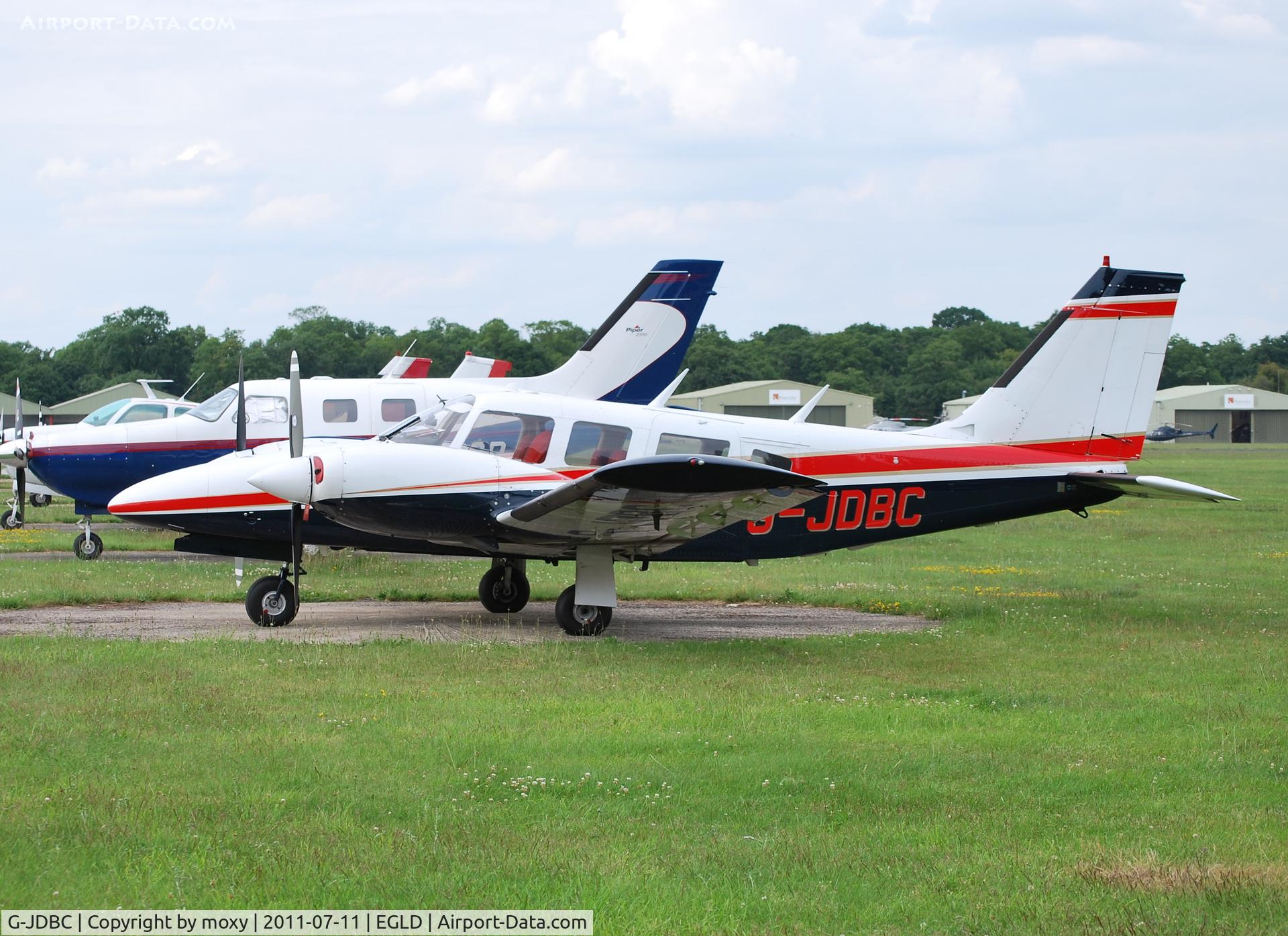 G-JDBC, 1975 Piper PA-34-200T Seneca II C/N 34-7570150, Piper Seneca II at Denham