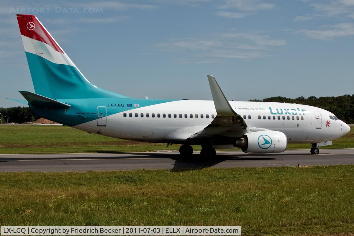 LX-LGQ, 2004 Boeing 737-7C9 C/N 33802, taxying to the active