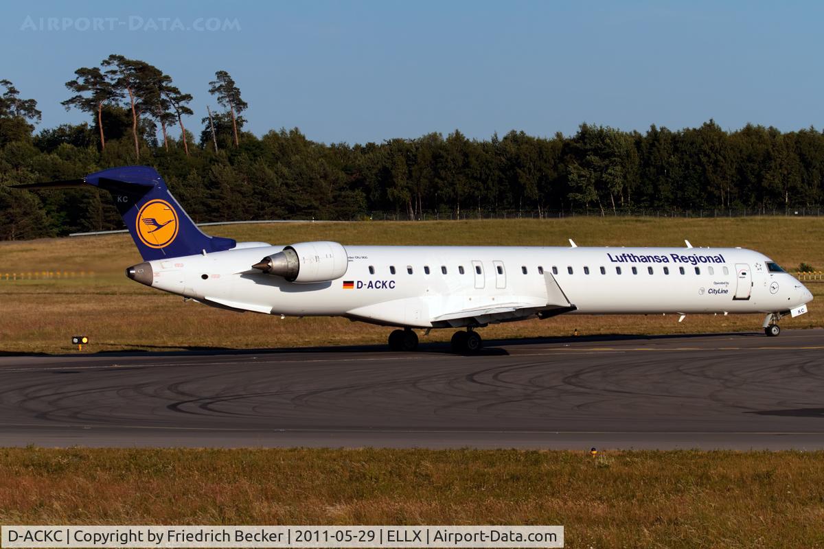 D-ACKC, 2006 Bombardier CRJ-900LR (CL-600-2D24) C/N 15078, holding point RW24