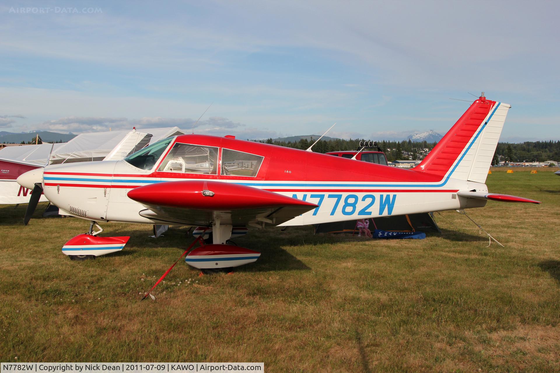 N7782W, 1964 Piper PA-28-180 Cherokee C/N 28-1789, KAWO/AWO
