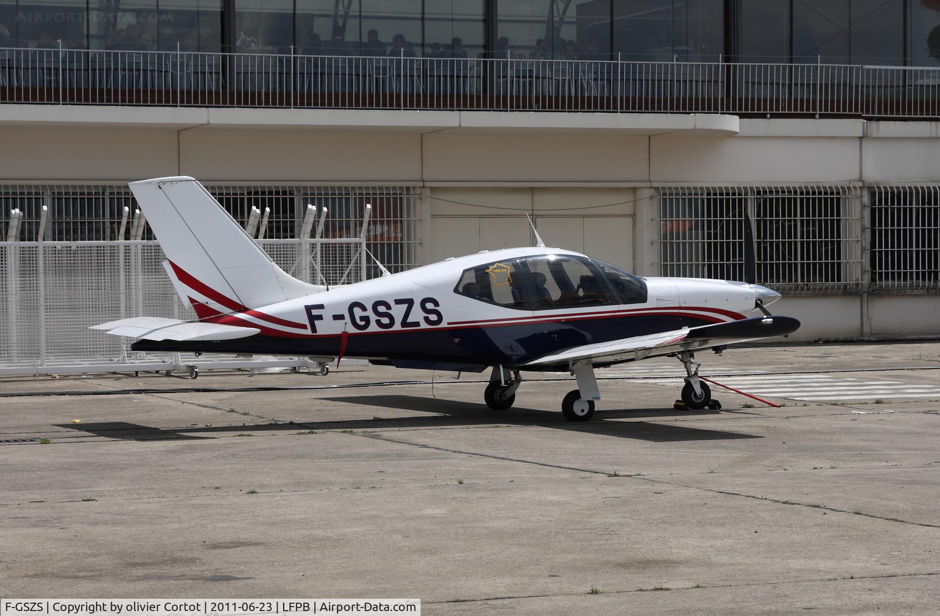 F-GSZS, Socata TB-20 C/N 2138, Paris air show 2011