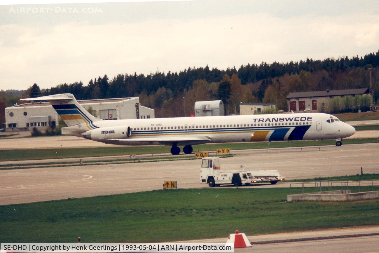 SE-DHD, 1988 McDonnell Douglas MD-83 (DC-9-83) C/N 49578, Transwede
