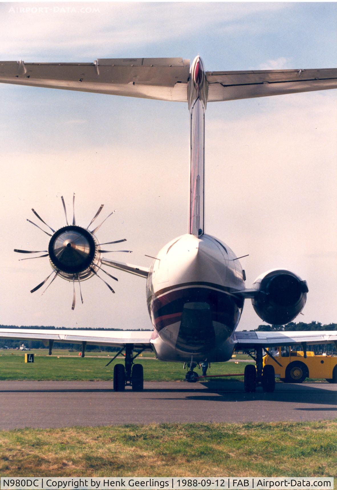 N980DC, McDonnell Douglas MD-81(UHB) C/N 48000, MD-81 Demo , Farnborough Air Show , 1988