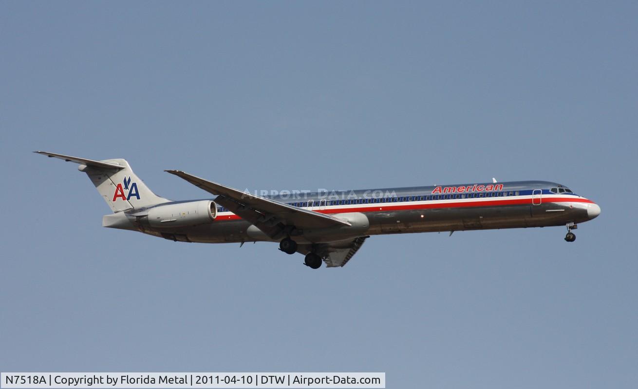 N7518A, 1990 McDonnell Douglas MD-82 (DC-9-82) C/N 49895, American MD-82