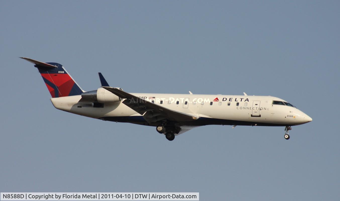 N8588D, 2001 Bombardier CRJ-200LR (CL-600-2B19) C/N 7588, Pinnacle CRJ