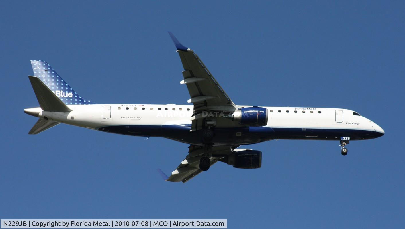 N229JB, 2006 Embraer 190AR (ERJ-190-100IGW) C/N 19000032, Jet Blue E190