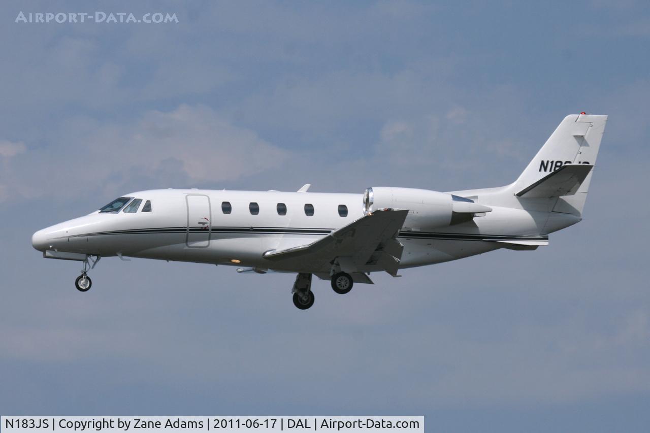 N183JS, 2003 Cessna 560XL C/N 560-5322, Landing at Dallas Love Field