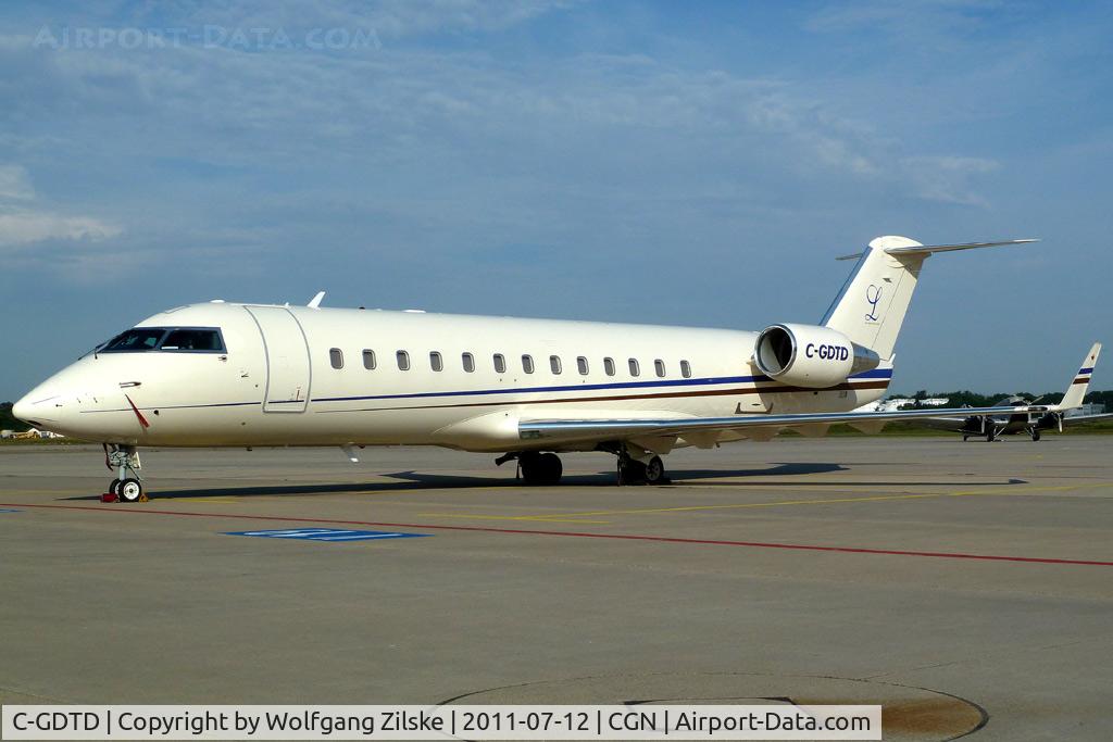 C-GDTD, 2005 Bombardier Challenger 850 (CL-600-2B19) C/N 8067, visitor
