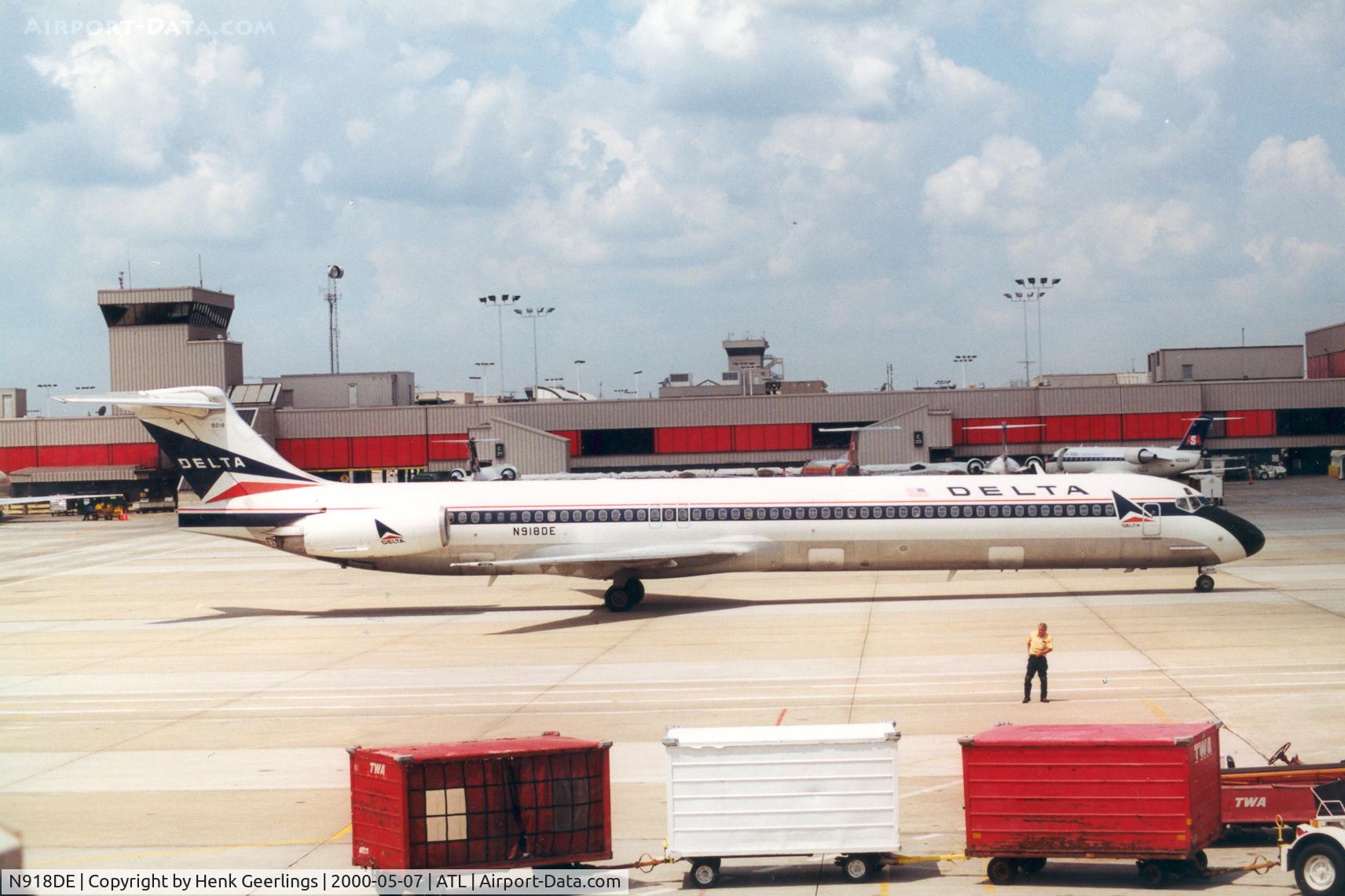 N918DE, 1993 McDonnell Douglas MD-88 C/N 49959, Delta