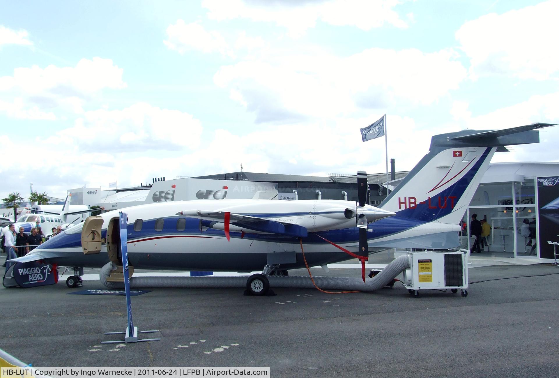 HB-LUT, 2010 Piaggio P-180 Avanti C/N 1201, Piaggio P.180 Avanti at the Aerosalon 2011, Paris