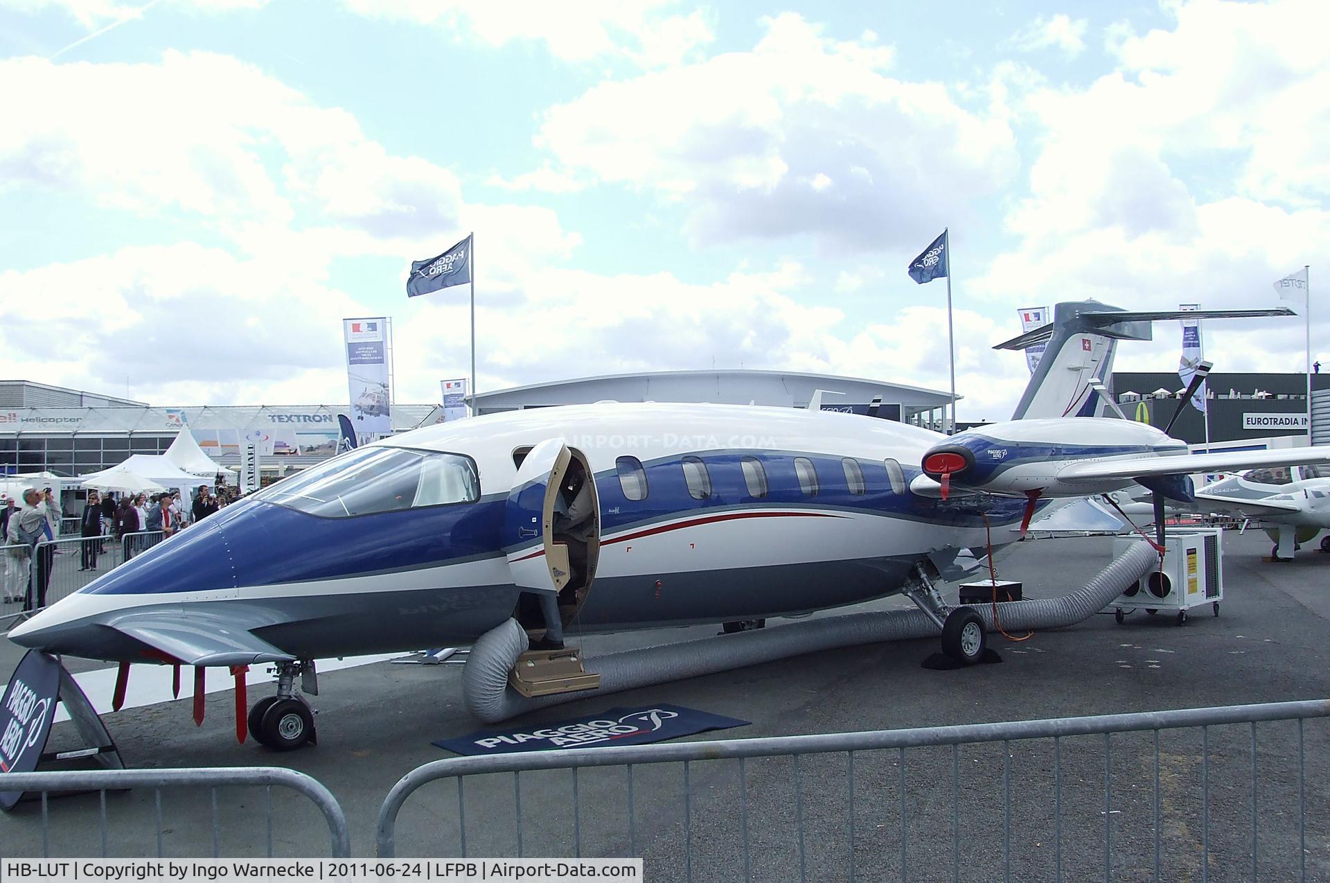 HB-LUT, 2010 Piaggio P-180 Avanti C/N 1201, Piaggio P.180 Avanti at the Aerosalon 2011, Paris