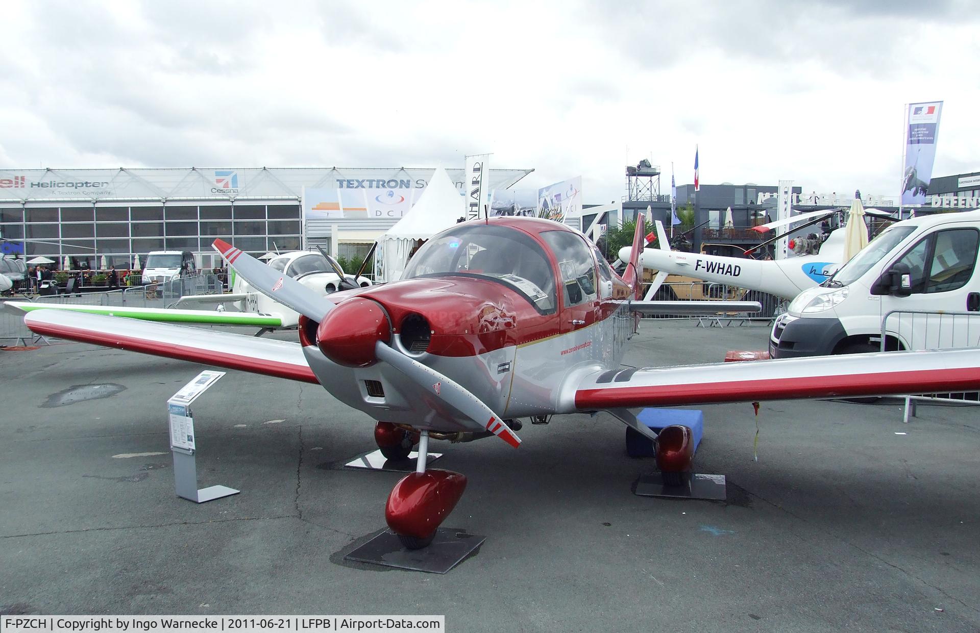 F-PZCH, Zenair CH-640 Zodiac C/N 105, Zenair CH 640 Performance at the Aerosalon 2011, Paris