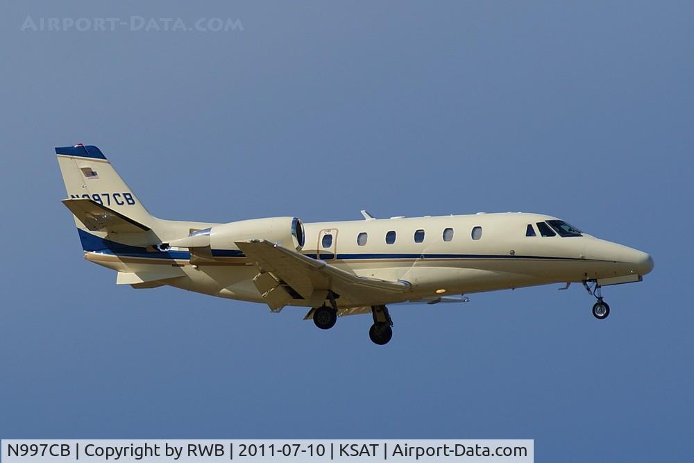 N997CB, 2000 Cessna 560XL Citation Excel C/N 560-5102, Landing 12R