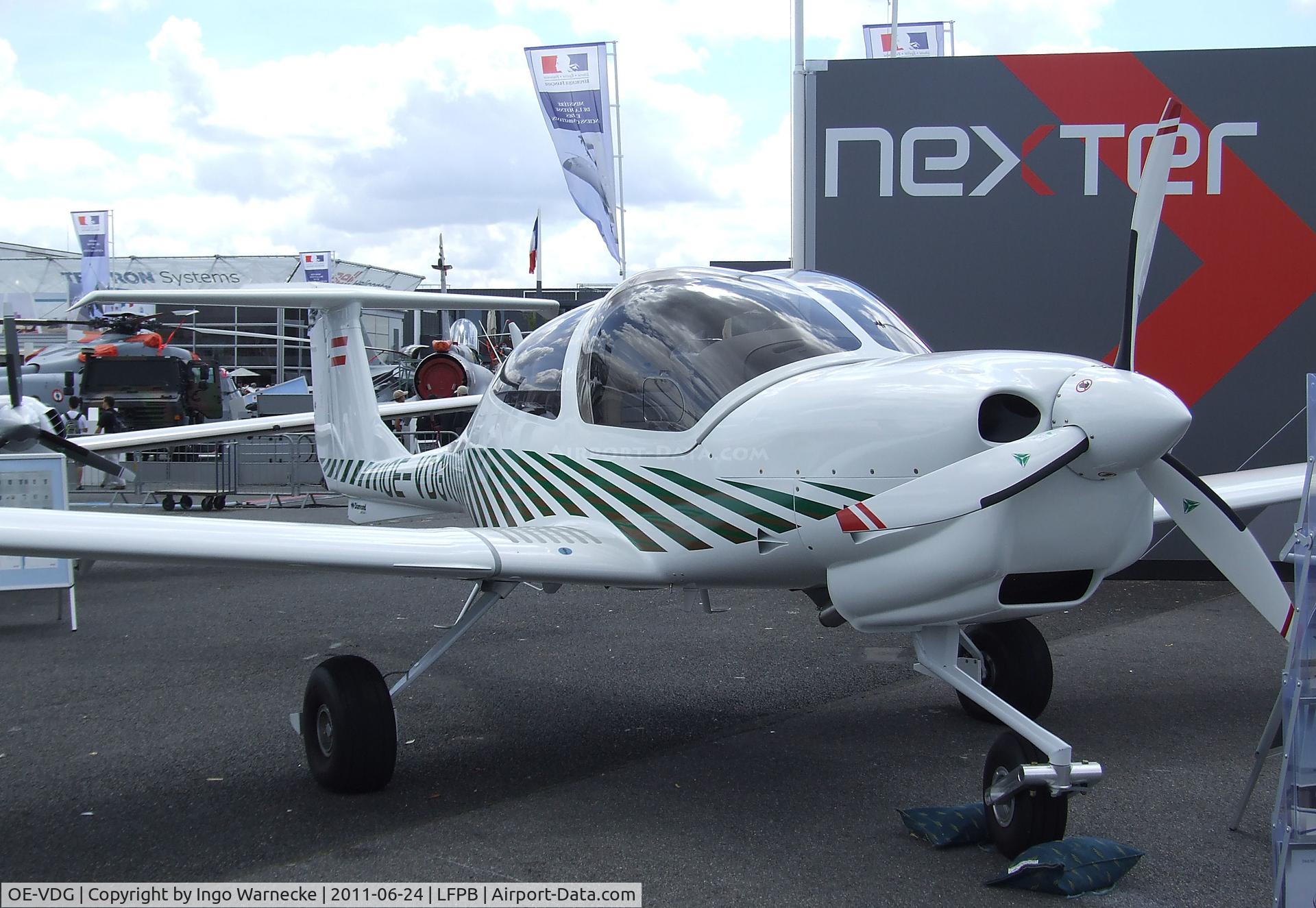 OE-VDG, 2004 Diamond DA-40 Diamond Star C/N D4.111, Diamond DA-40 Tundra Star at the Aerosalon 2011, Paris