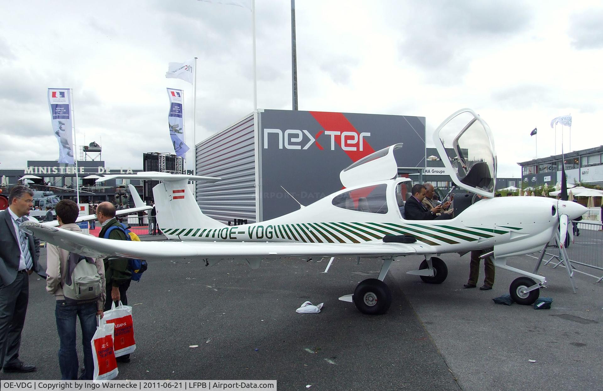 OE-VDG, 2004 Diamond DA-40 Diamond Star C/N D4.111, Diamond DA-40 Tundra Star at the Aerosalon 2011, Paris