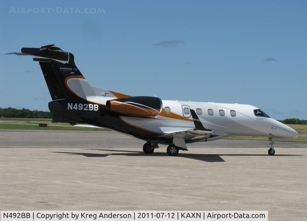 N492BB, 2010 Embraer EMB-505 Phenom 300 C/N 50500018, Embraer Phenom 300 taxiing to departure for runway 13.
