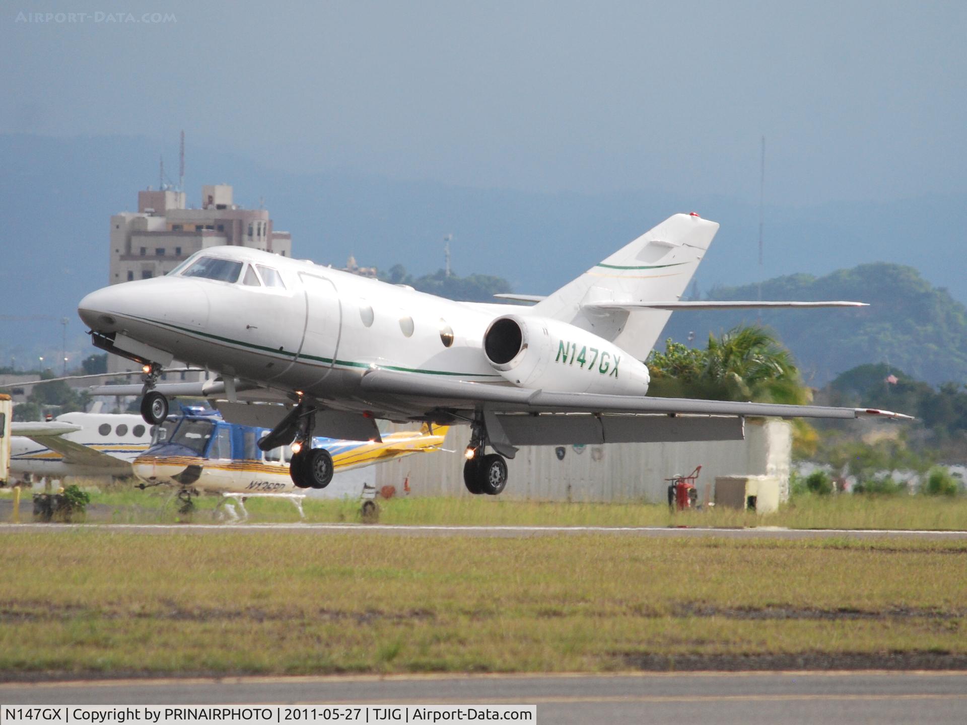 N147GX, 1987 Dassault Falcon 10 C/N 214, falcon 10 landing @ isla grande , pr