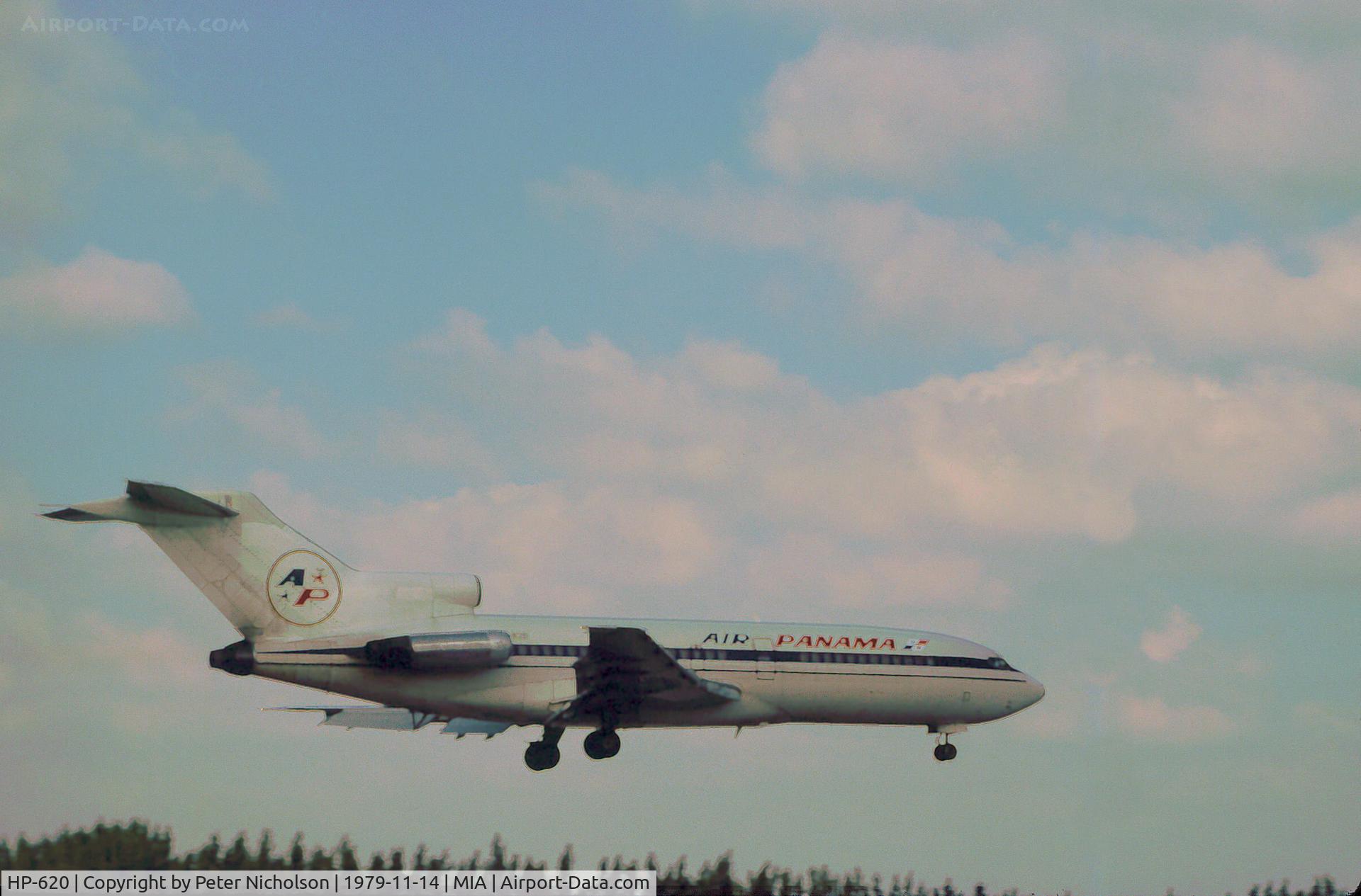 HP-620, 1966 Boeing 727-81 C/N 18951, Boeing 727-81 of Air Panama landing at Miami International in November 1979.