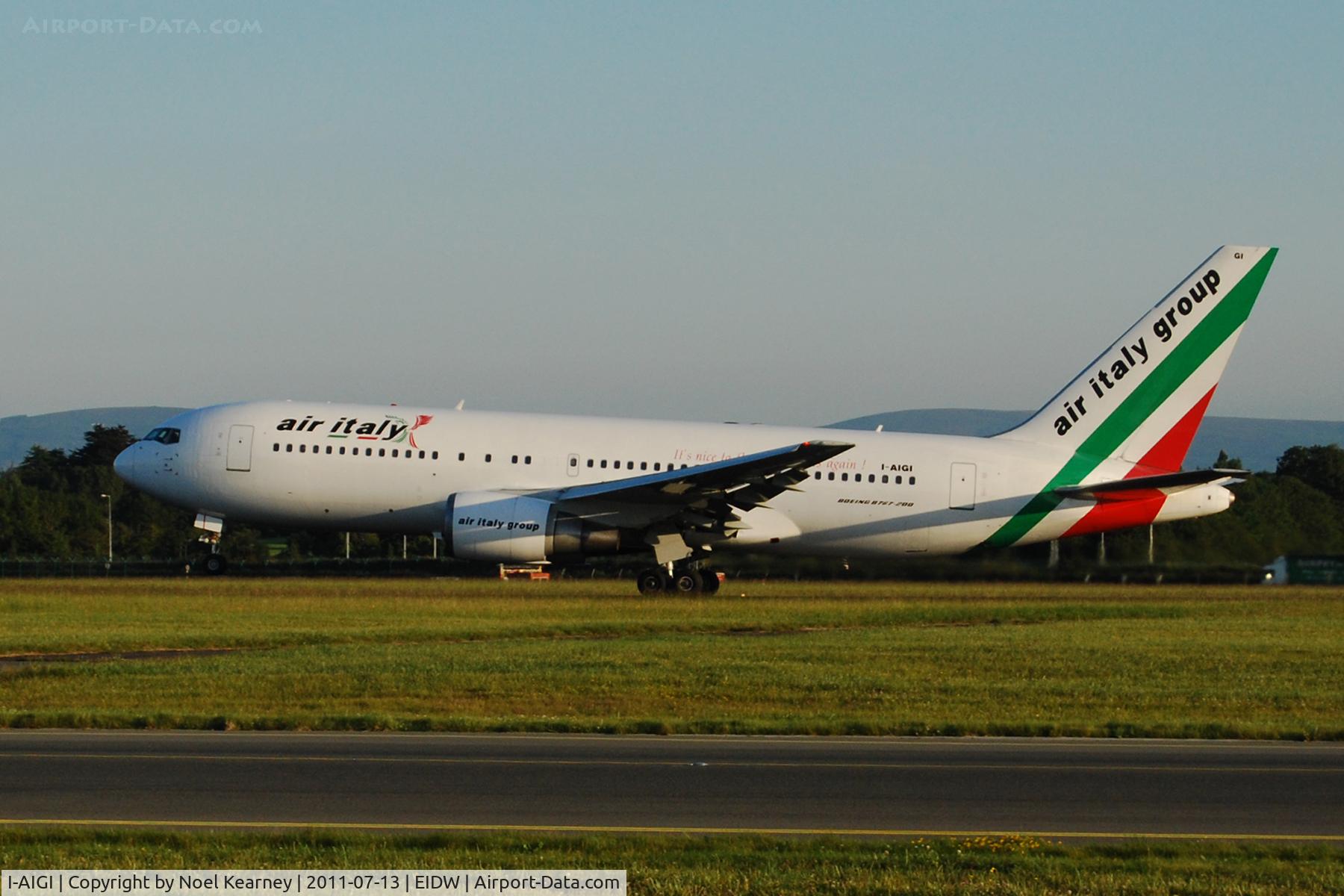 I-AIGI, 1988 Boeing 767-23B/ER C/N 23974, About to lift off Rwy 10 at EIDW.