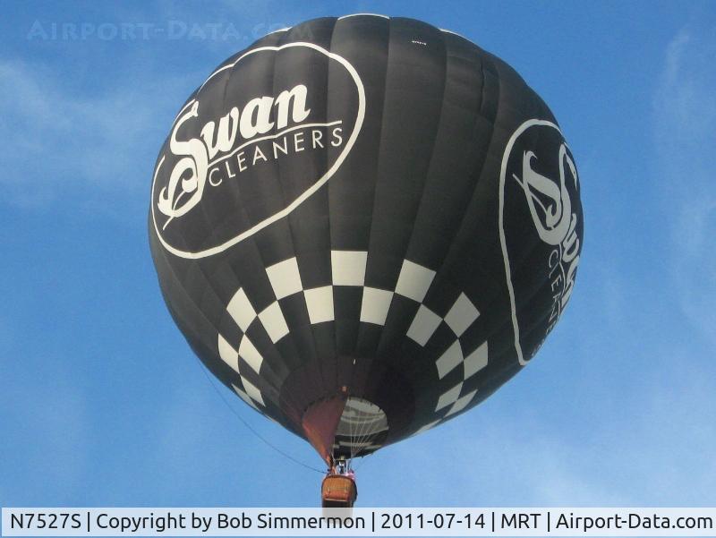 N7527S, 2004 Lindstrand Balloons 105A C/N 5259, Over Marysville, Ohio on a nice summer evening.