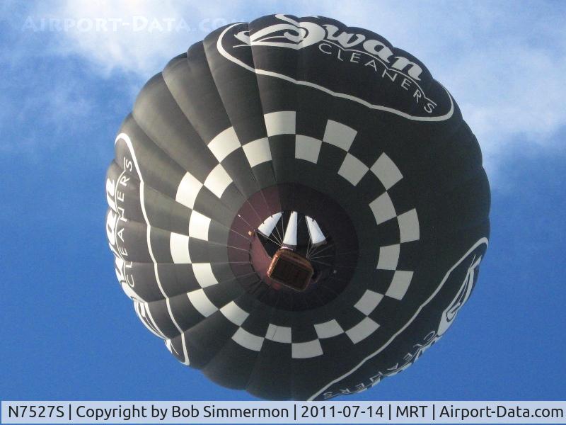 N7527S, 2004 Lindstrand Balloons 105A C/N 5259, Over Marysville, Ohio on a nice summer evening.