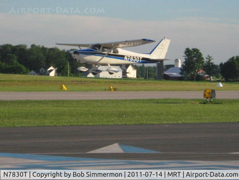 N7830T, 1960 Cessna 172A C/N 47430, Departing RWY 9 at Marysville, Ohio