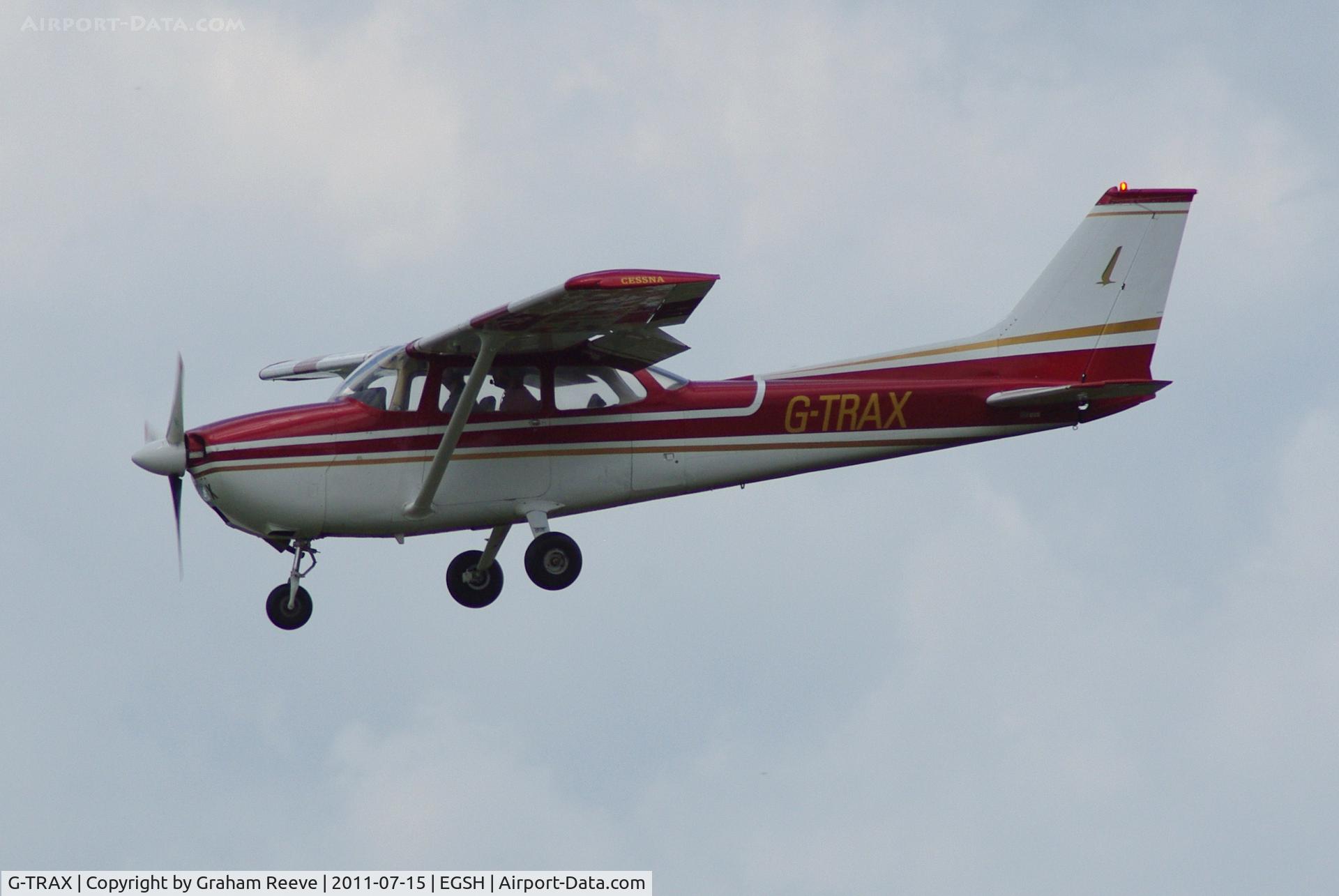 G-TRAX, 1974 Reims Cessna F172M C/N 1081, Landing at Norwich.