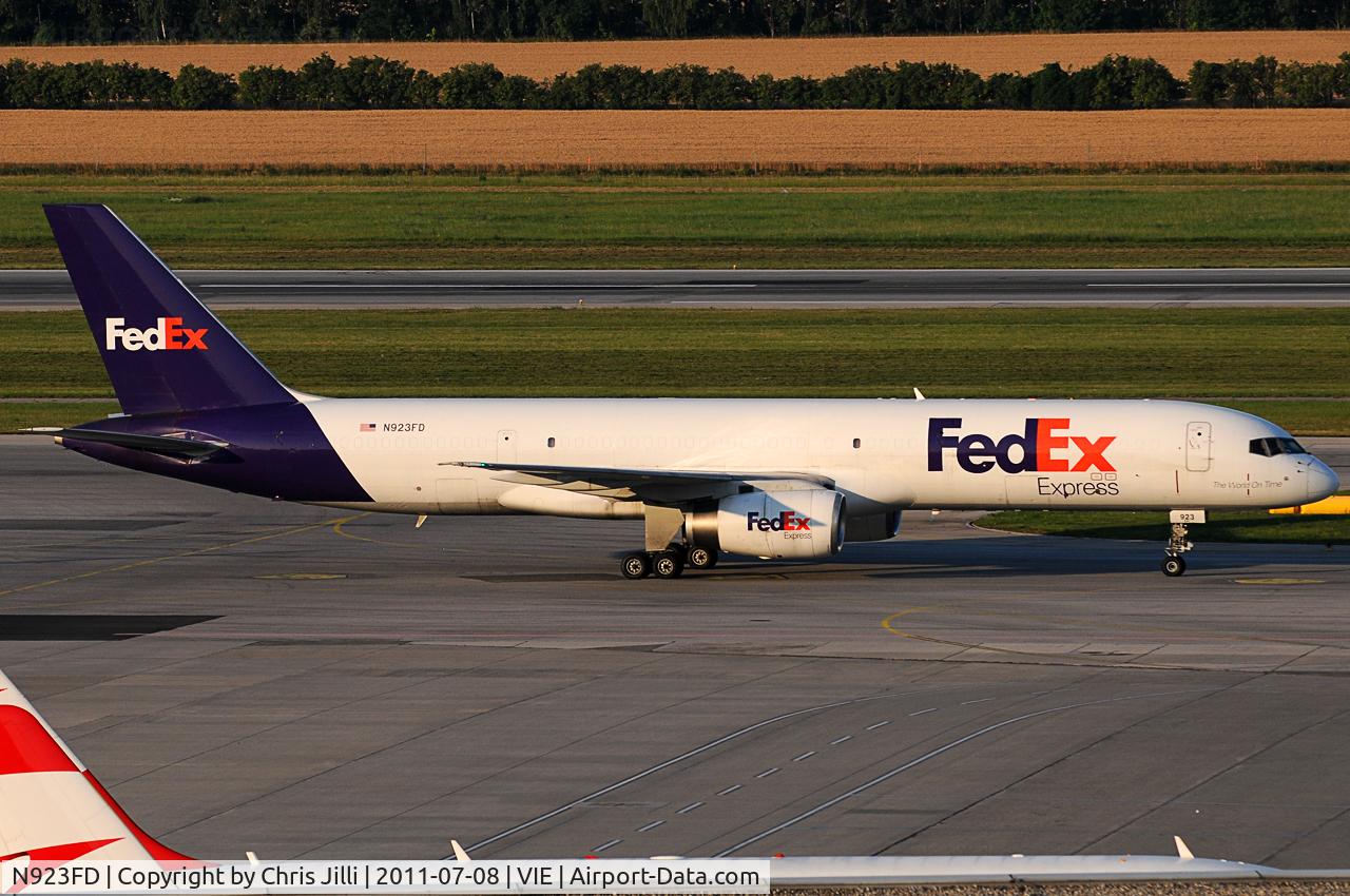 N923FD, 1992 Boeing 757-204 C/N 26266, FedEx