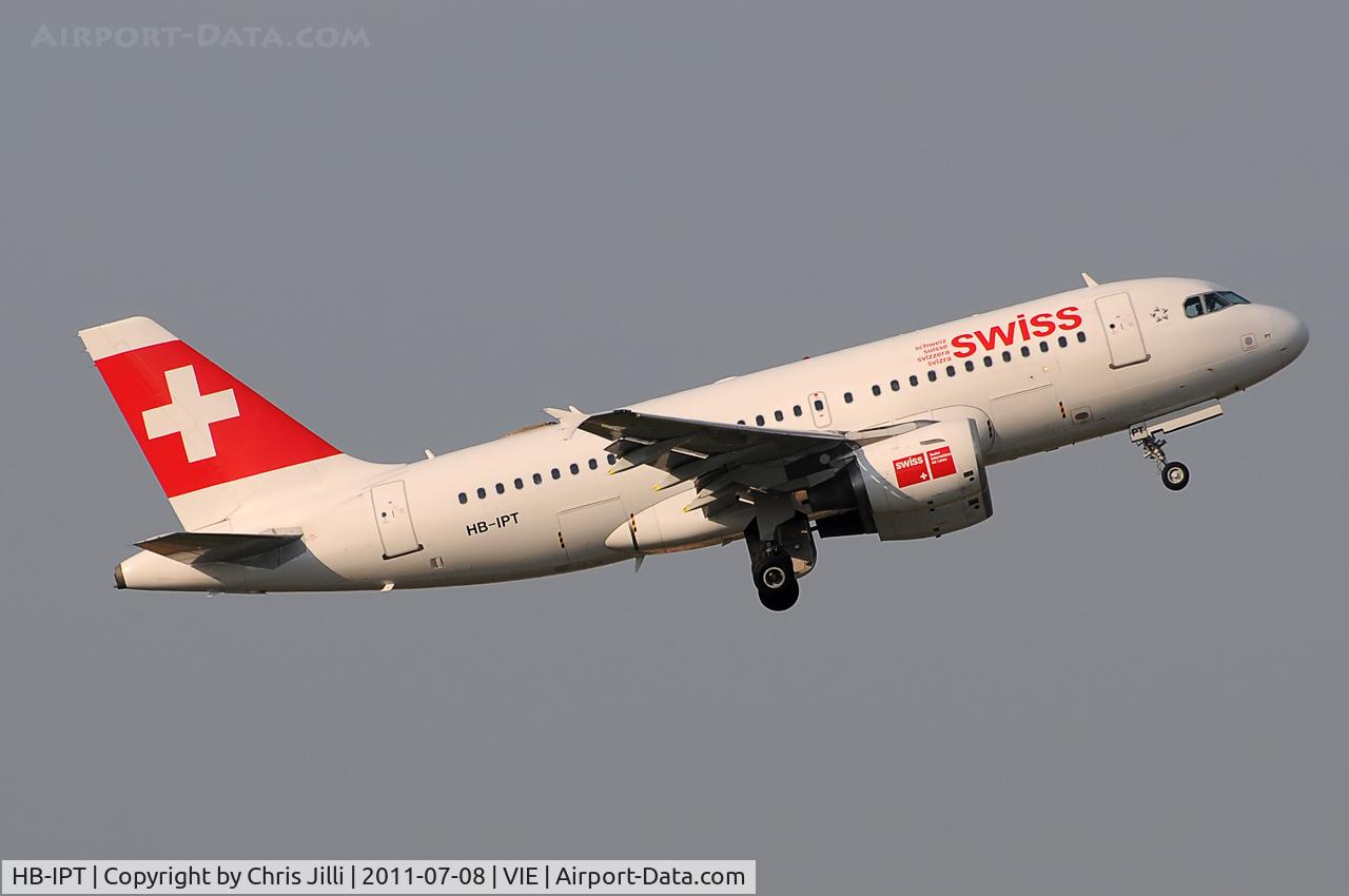 HB-IPT, 1997 Airbus A319-112 C/N 727, Swiss