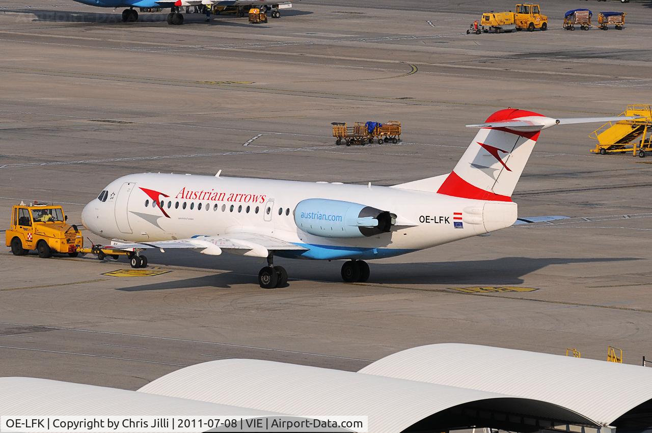 OE-LFK, 1995 Fokker 70 (F-28-0070) C/N 11555, Austrian arrows