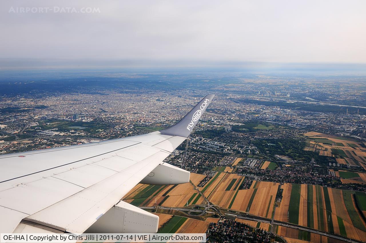 OE-IHA, 2009 Embraer 190LR (ERJ-190-100LR) C/N 19000285, FLY NIKI