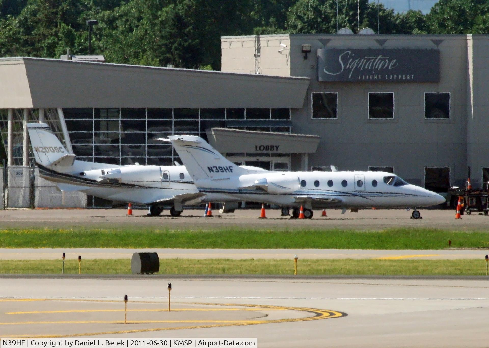 N39HF, 1993 Beech 400A Beechjet C/N RK-65, On the General Aviation ramp at MSP.