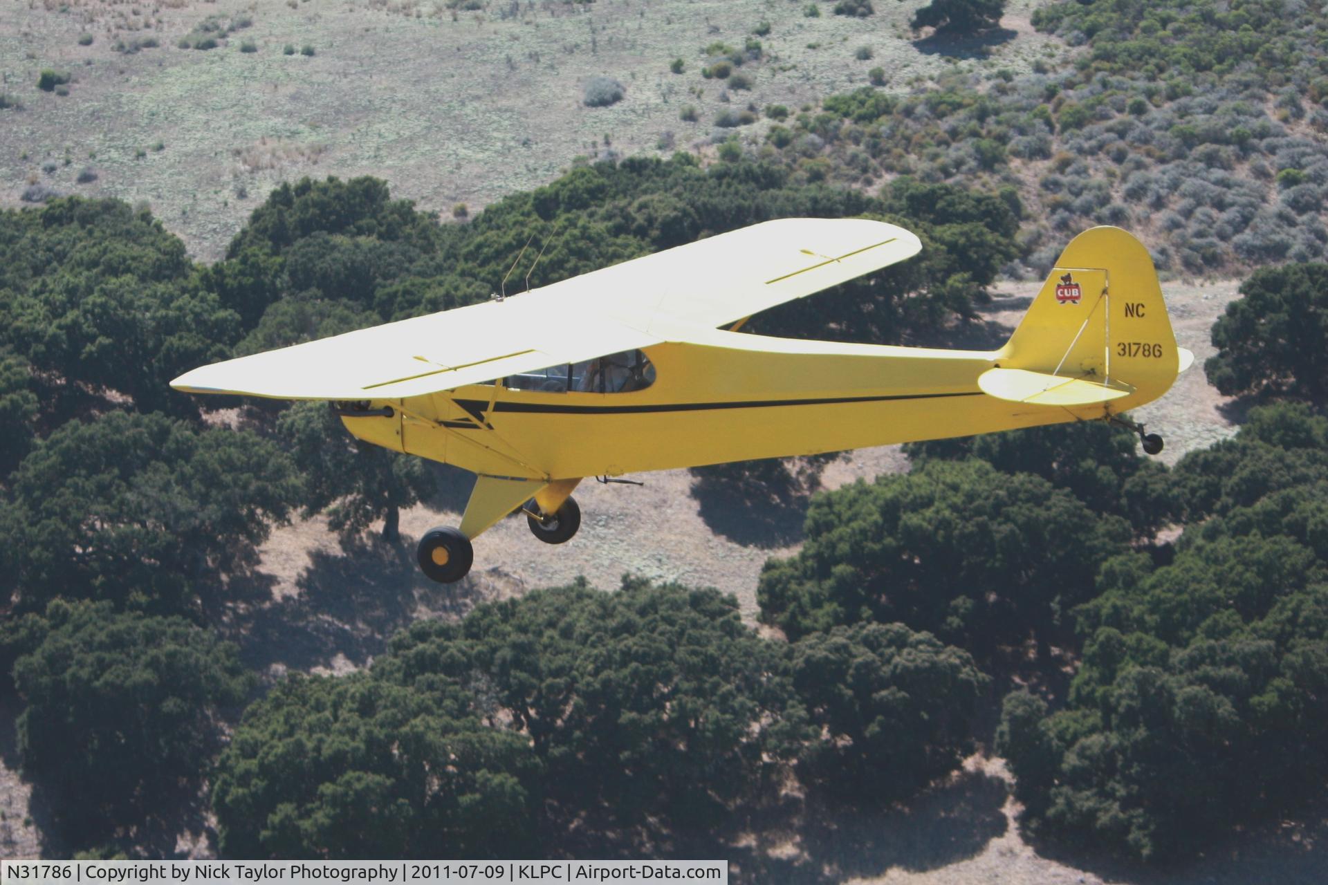 N31786, Piper J3F-65 C/N 5314, Lompoc Piper Cub Fly-in 2011