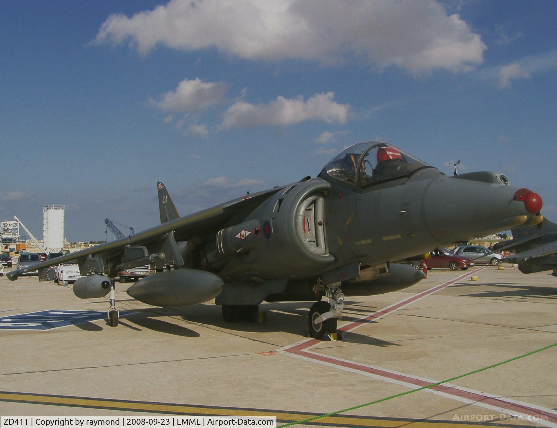 ZD411, 1989 British Aerospace Harrier GR.7A C/N P40, Harrier GR7 ZD411/40A 1Sqd RAF