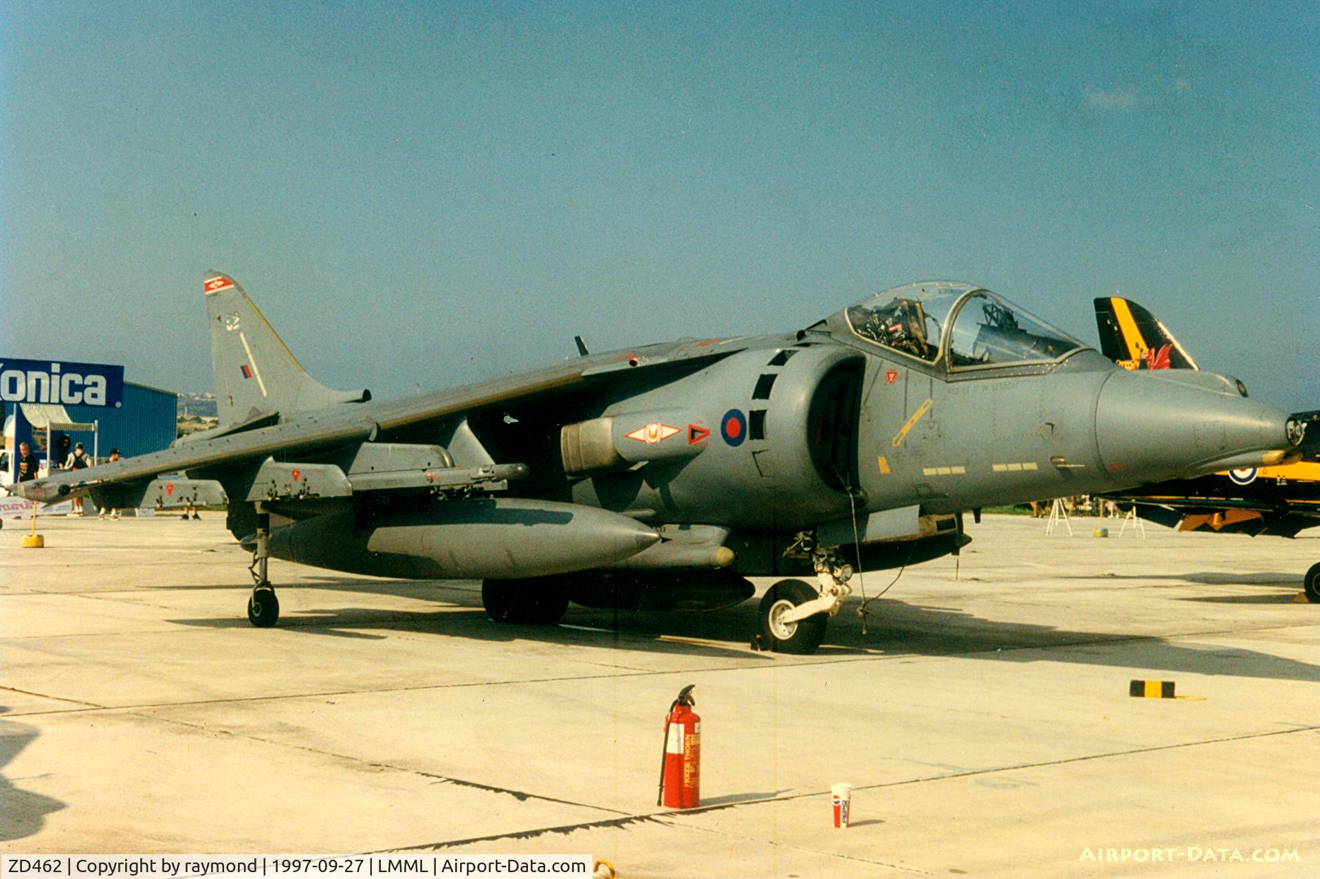 ZD462, 1989 British Aerospace Harrier GR.7 C/N P51, Harrier GR7 ZD462/52 1Sqd RAF