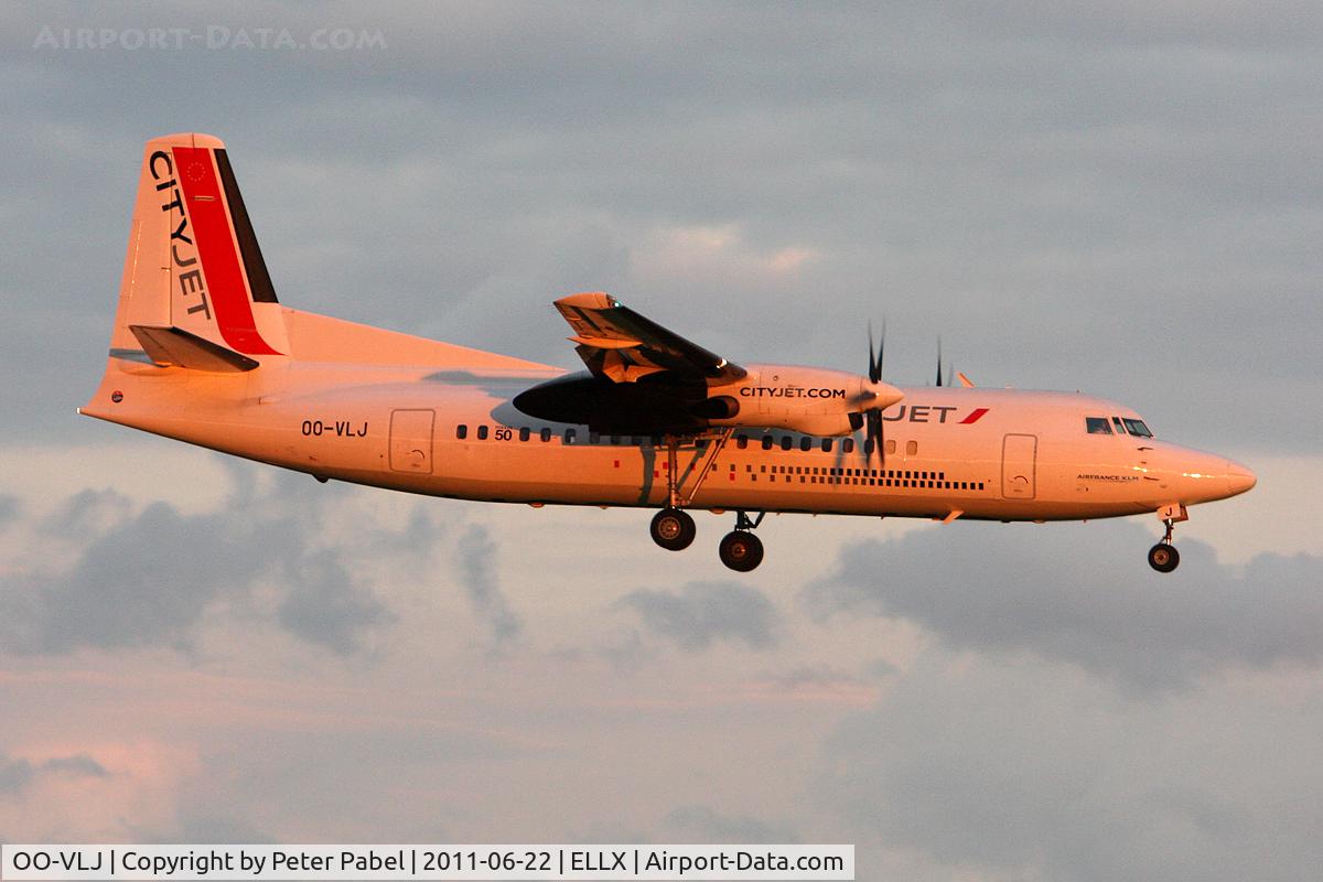 OO-VLJ, 1987 Fokker 50 C/N 20105, sonnenuntergang