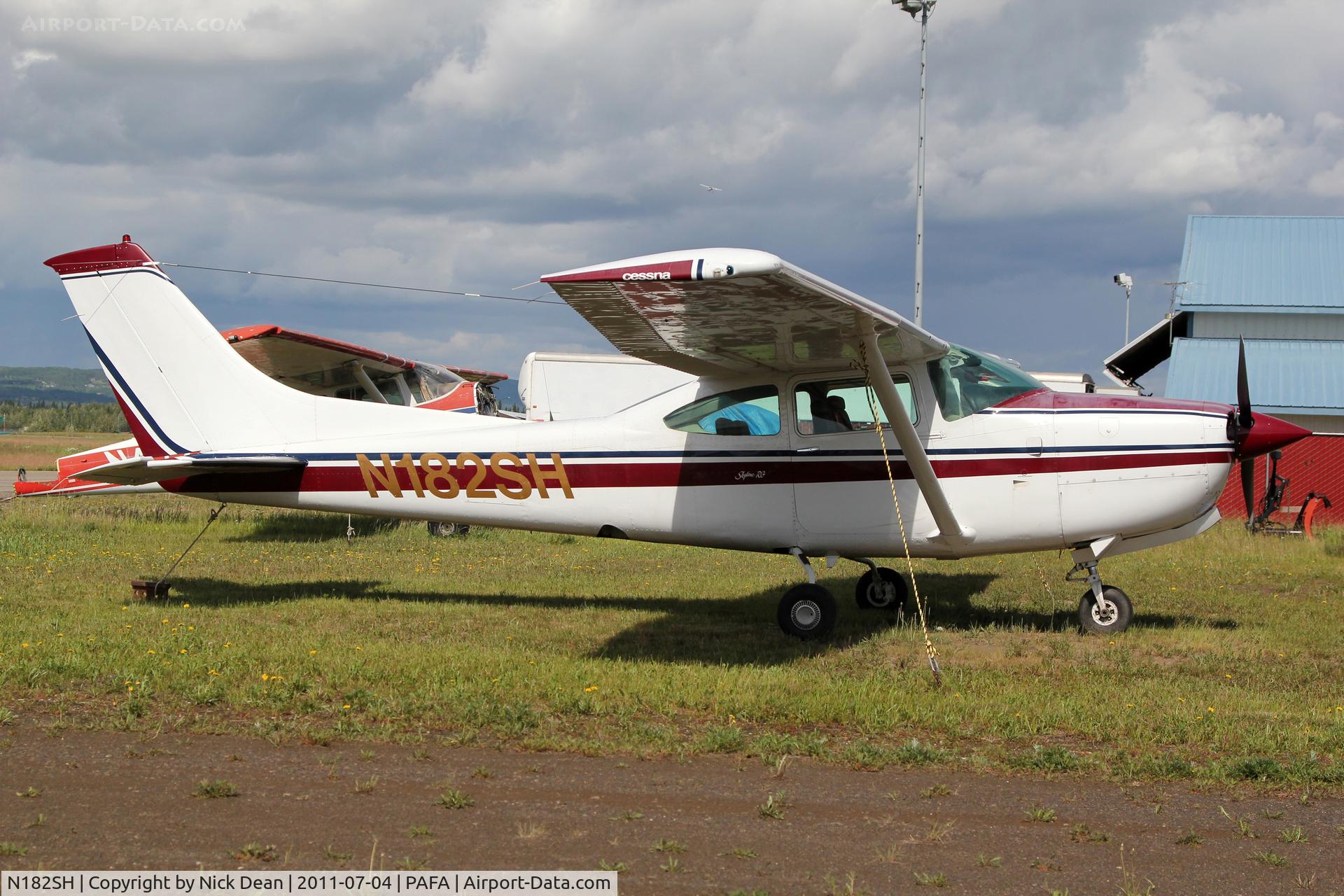 N182SH, 1980 Cessna TR182 Turbo Skylane RG C/N R182-01348, PAFA/FAI