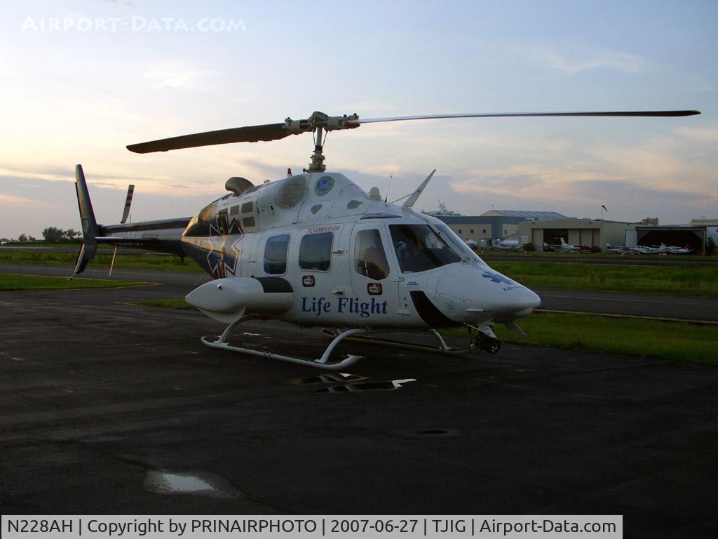 N228AH, Bell 222U C/N 47530, bell 222 @ isla grande,pr