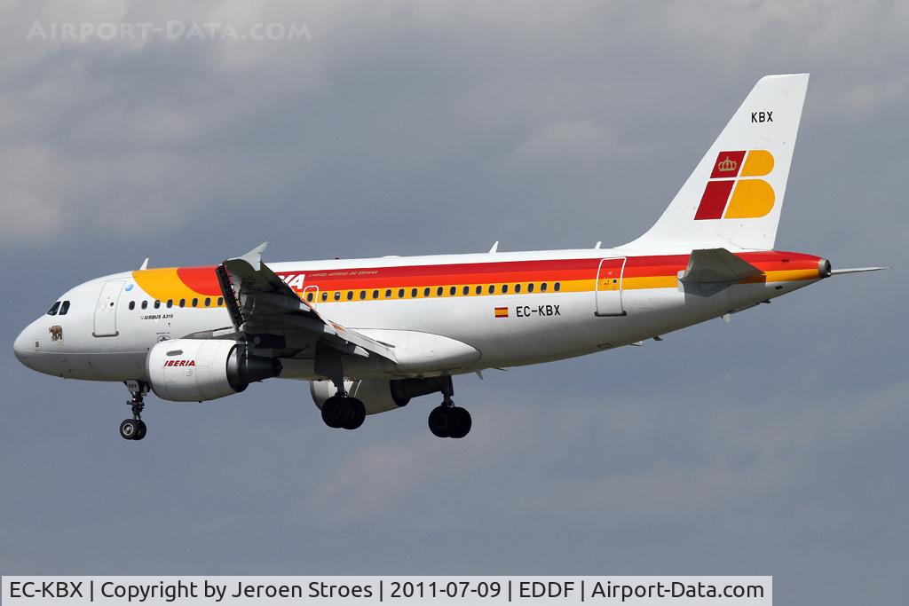 EC-KBX, 2007 Airbus A319-111 C/N 3078, Frankfurt, EDDF, arrival