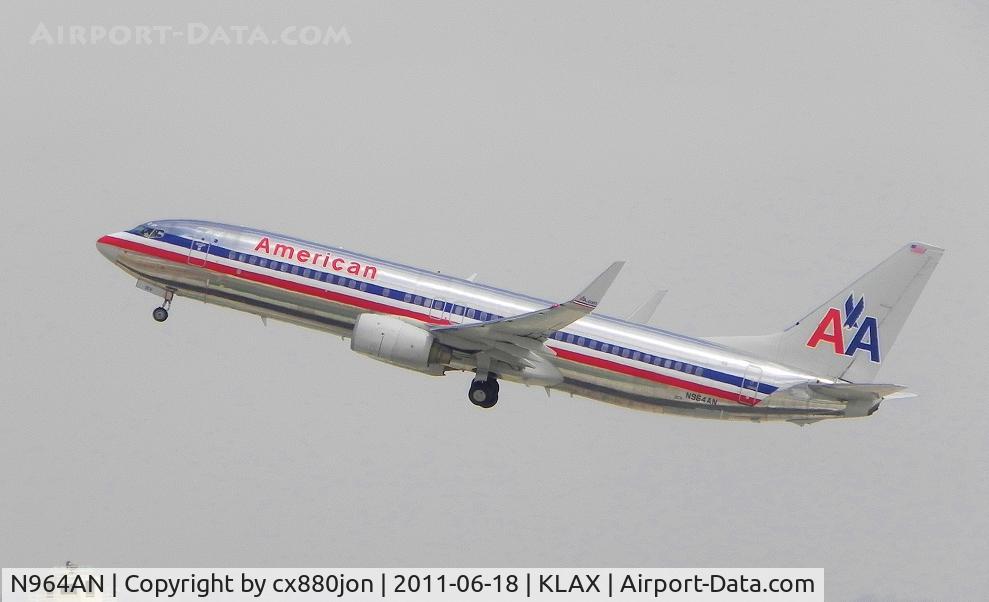 N964AN, 2001 Boeing 737-823 C/N 30093, B737-823 of American Airlines departing LAX
