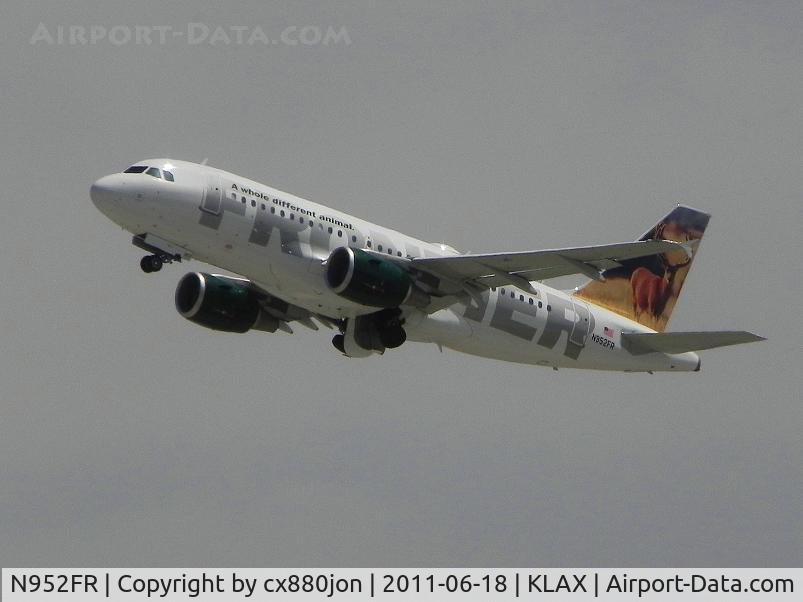 N952FR, 2010 Airbus A319-112 C/N 4204, Frontier Airlines Airbus A319 taking off