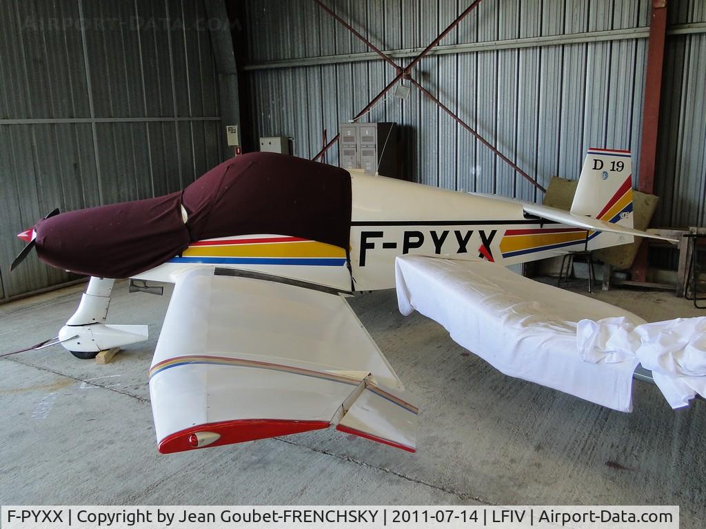 F-PYXX, Jodel D-19 C/N 02, au chaud sous les couvertures...