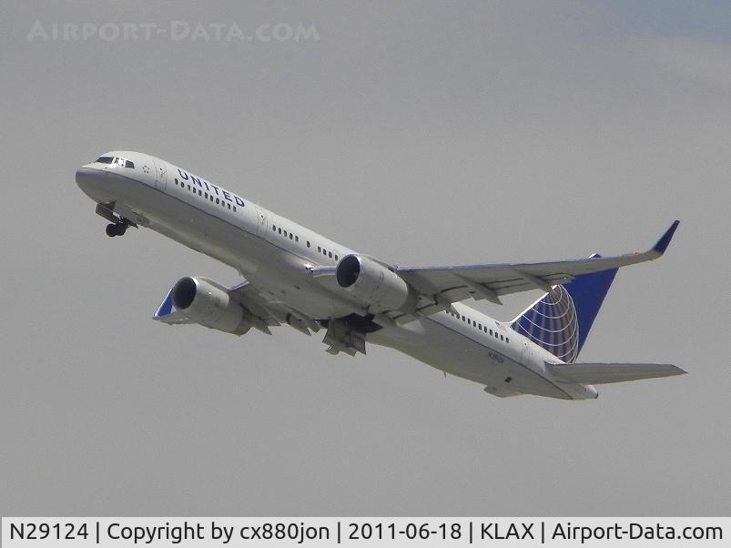 N29124, 1998 Boeing 757-224 C/N 27565, B757-224 of United Airlines leaving LAX