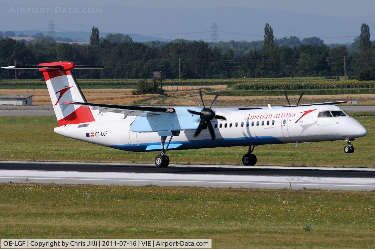 OE-LGF, 2002 De Havilland Canada DHC-8-402Q Dash 8 C/N 4068, Austrian arrows