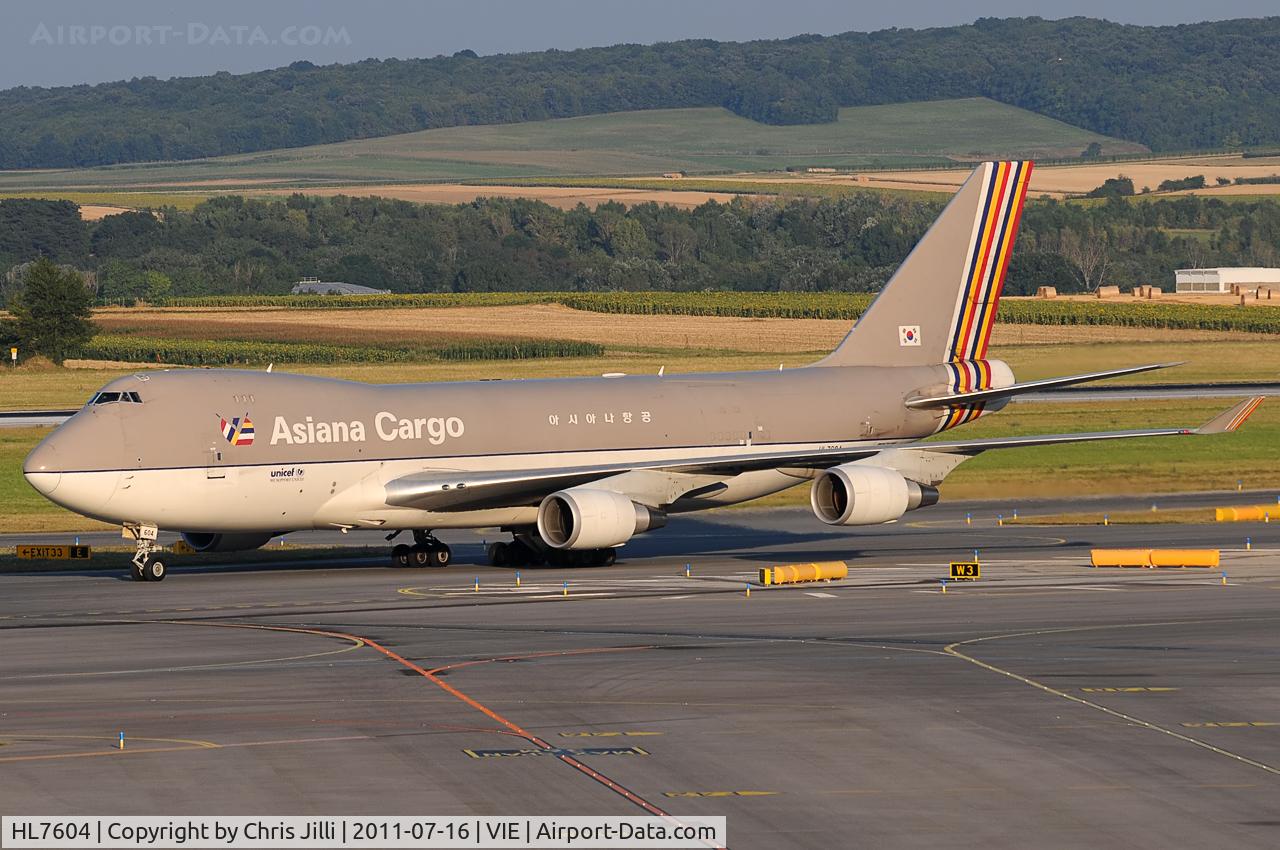 HL7604, 2006 Boeing 747-48EF C/N 29907/1370, Asiana Cargo