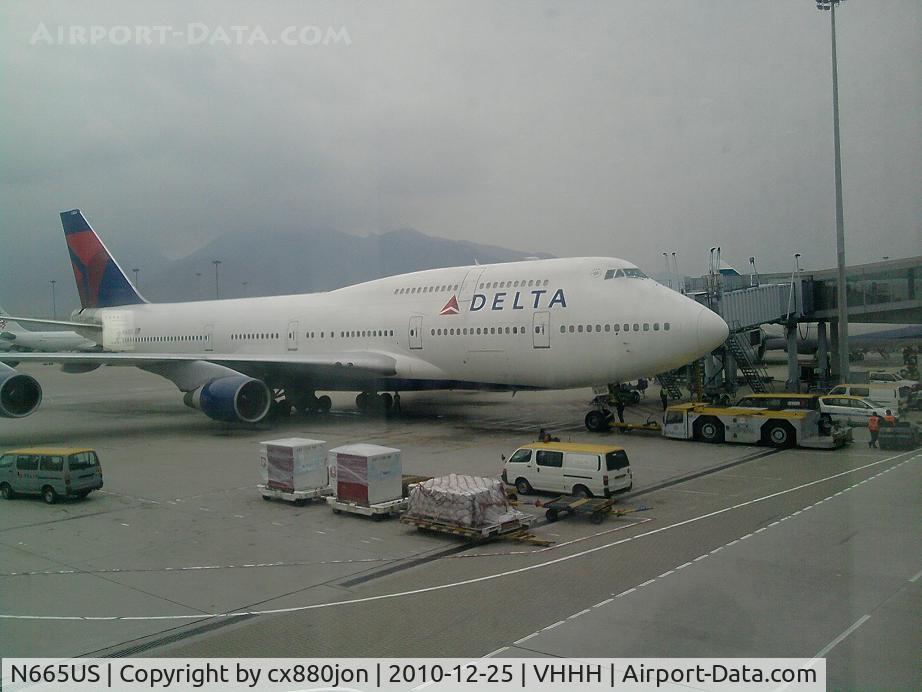 N665US, 1989 Boeing 747-451 C/N 23820, Delta's first 747 in Hong Kong